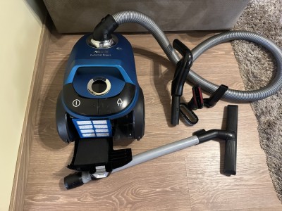 Aspirator Philips Performer Expert foto