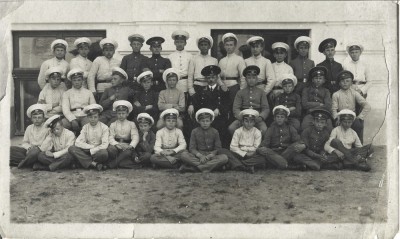 A3939N Elevi &amp;icirc;n uniforme rusești, perioada țaristă foto