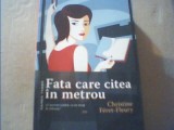 Christine Feret-Fleury - FATA CARE CITEA IN METROU { 2017 }