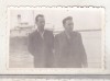 Bnk foto Barbati pe malul Dunarii, Alb-Negru, Romania de la 1950, Portrete