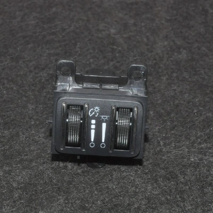 Comutator DODGE CHALLENGER Coupe 2015 OEM: 68141052AD10094190 2433503