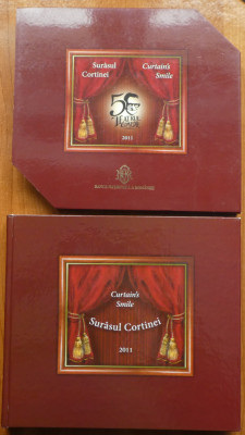 Surasul cortinei ; Teatrul de Comedie , 2011 , album Romfilatelia , 500 exempl. foto