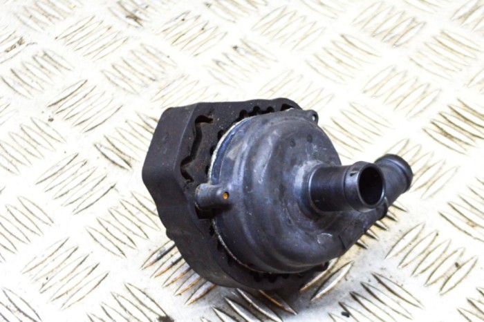 Pompa de apa auxiliara JAGUAR I-PACE X590 2019 OEM: J9D3-18D473-AA,J9D3-8501-AA 13923748