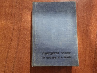 In fiecare zi e iarna de Margaret Miller foto