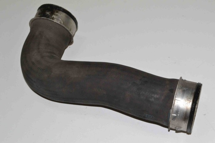 Furtun intercooler st&acirc;nga VW PASSAT B6 3C2 2007 OEM: 1K0145834