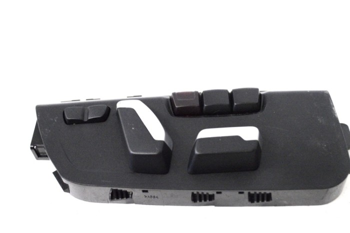 Buton de control scaun dreapta BMW 1 F21 2015 OEM: 9382452 16888367