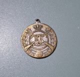 Medalia Pregatire Premilitara Carol II , 1934 , stare foarte buna, argintata.