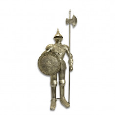 Armura gigantica argintie de cavaler medieval cu scut si lance RX-418