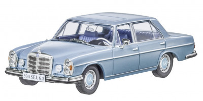 Macheta Oe Mercedes-Benz 300 SEL 6.3 W109 1968-1972 Albastru 1:50 B66041052 foto