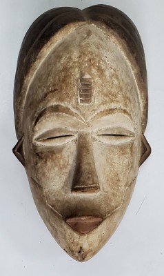Puno Lumbo, Masca, Gabon, Secol XX foto