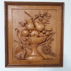 SCULPTURA IN LEMN - BASORELIEF &amp;quot;FRUCTIERA CU FRUCTE &amp;quot; foto