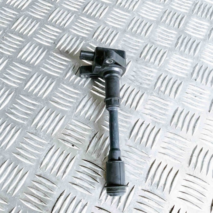 Bobina de inducție de &icirc;naltă tensiune FORD FIESTA VI 2014 OEM: BM5G-12A366-DB 1676876