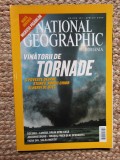 NATIONAL GEOGRAPHIC ROMANIA APRILIE 2004 VANATORII DE TORNADE