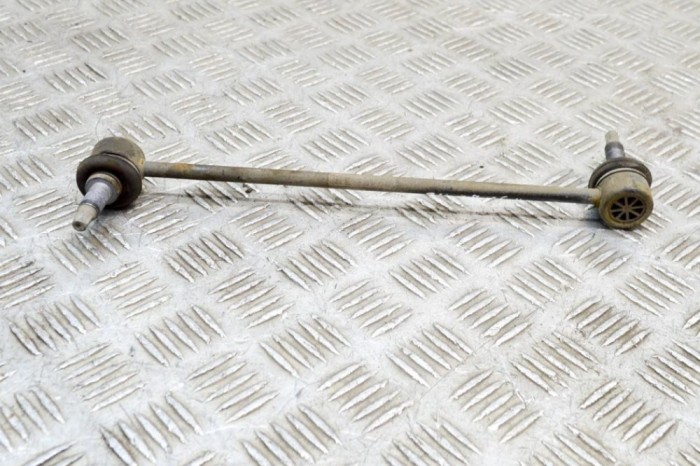 Bieleta stabilizatoare st&acirc;nga față HYUNDAI KONA 2022 OEM: 54830-F2000 17949695