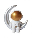 Cumpara ieftin Statueta decorativa, Astronaut pe luna, 6 cm, DY2138-8B
