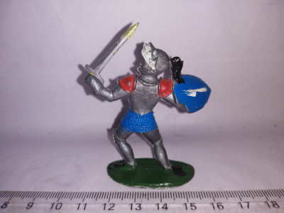 bnk jc Figurine de plastic - Domplast - cavaler medieval foto