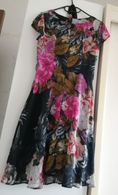Rochia Wallis vaporoasa model floral masura 38 Made in Romania foto
