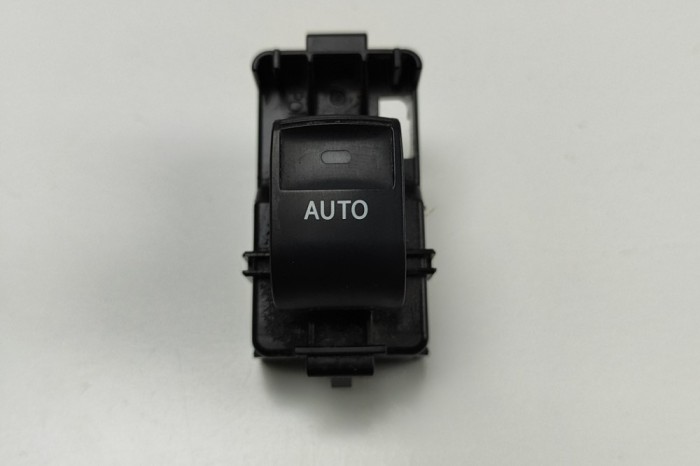 Buton geam ușă st&acirc;nga spate TOYOTA PRIUS PLUS _W4_ 2019 OEM: 84810-33120 30557827