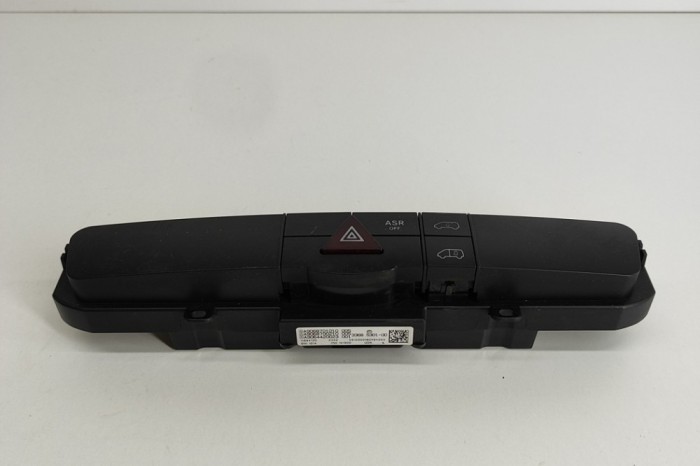 Panou de butoane MERCEDES-BENZ SPRINTER 3,5-t Furgon 906 2013 OEM: A9068701010,A9068700210,A9064420023 | 22479631