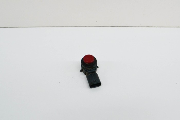 Senzor de parcare spate TESLA MODEL S 2016 OEM: 1048474-09-A,0263033346 14700904
