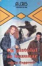Cu pistolul in buzunar