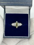 INEL PLATINA 900 + 1 Diamant FANCY VERDE &quot;Chameleon&quot; = 0.80ct - VS1 - GIA !, 46 - 56, 18k, Alb