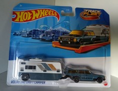 Macheta HotWheels - Volvo 240 Drift Camper 1/64 (cu rulota)