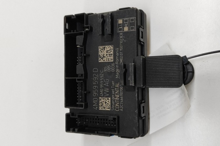 Modul de control ușă st&acirc;nga față AUDI Q7 4M 2015 OEM: 4M0959592D 28482666