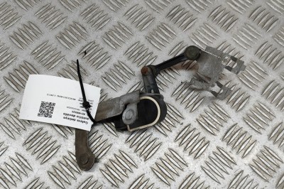 Senzor de nivel &amp;icirc;nălțime dreapta spate MERCEDES-BENZ E W213 2015 OEM: A0009053704 | 27406525 foto