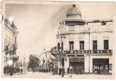 AMS - ILUSTRATA 1336, BOTOSANI - PIATA I.V. STALIN, ANUL 1954, cu perforari foto