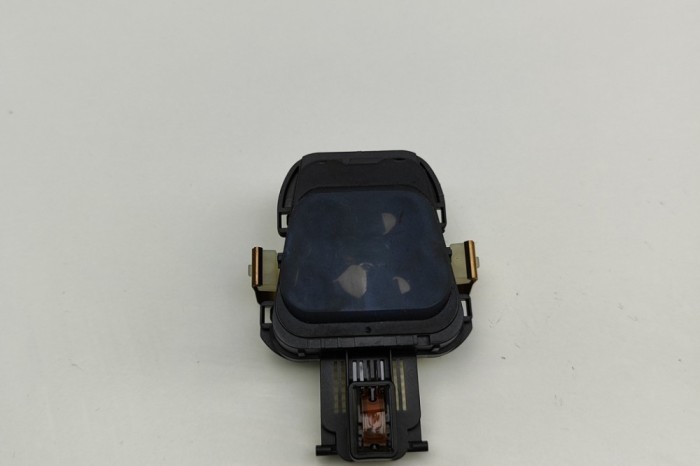 Senzor de ploaie MERCEDES-BENZ C W205 2017 OEM: A2059006615 30396583