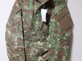 Tinuta militara- costum cu 2 pantaloni, scurta, bocanci