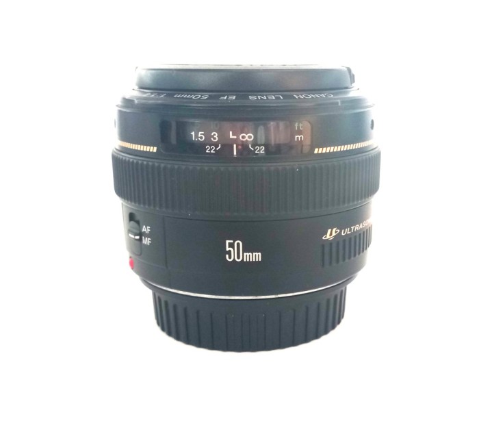 Canon EF 50mm f/1.4 | Defect