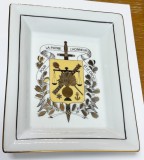 tavă decorativă din porțelan marca Philippe Deshoulieres, realizată &icirc;n Limoges, Franța