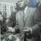 Fotografie cu poetul ieșean George Lesnea