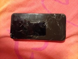 V&acirc;nd Huawei p40 lite cu display spart,