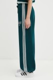 adidas Originals pantaloni de trening Gfx Sweatpants culoarea verde, uni, KF2314