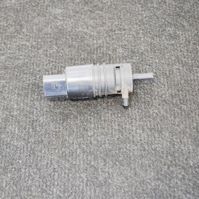 Motor rezervor lichid de parbriz BMW 5 Touring F11 2010 OEM: 6934160 10000186 foto