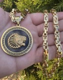 Cumpara ieftin Lant Barbati Inox 316L Placat Aur, Model Versace, Medalion Rotund Cu Leu, Cu