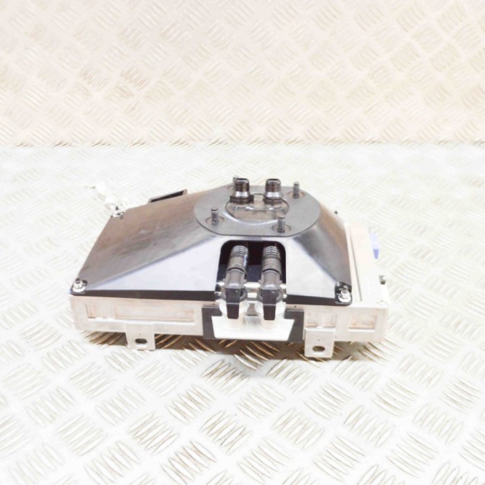 Alt modul de control TESLA MODEL 3 2021 OEM: 1521482-01-D,1566786-05-E 20815170