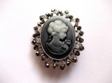 Brose camee cu marcasite 39582