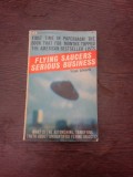 Flying saucers, serious business - Frank Edwards (carte in limba engleza)