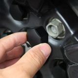 Set capace prezoane cu cheie Culoare: negru /19&amp;quot; Cod: 15609-19N Automotive TrustedCars, Oem