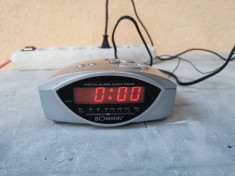 ceas alarma functional, aparat radio cd player de piese, Cititi descrierea!