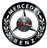 Ceas de perete decorativ realizat din disc de vinil, Model Mercedes-Benz Stea Lauri Auto Lux, Negru, 30 cm