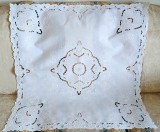 Fata de masa Vintage din In cu broderie manuala