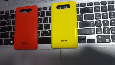 Vand capac de baterie original pt Nokia Lumia 820 !!! foto