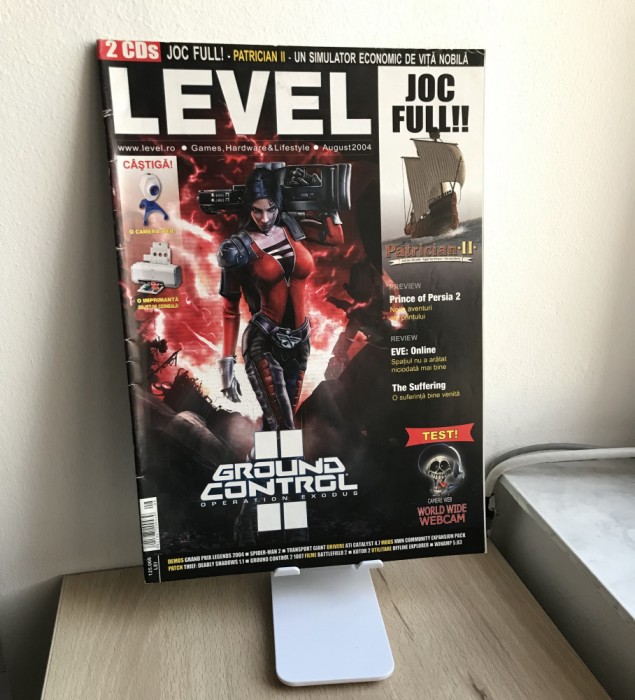 Revistă Gaming - Revista LEVEL august 2004