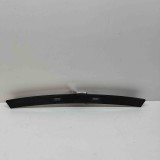 Ornament suport iluminare număr LAND ROVER DISCOVERY SPORT L550 2016 OEM: HK72-40406-F,HK72-40406-FB,HK72-40406-B,HK72-40406-BB,HK72-40406-FG,HK72-404