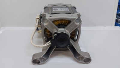 Motor Masina de spalat Whirlpool/Indesit FWDD1071681WS EU / R22 foto